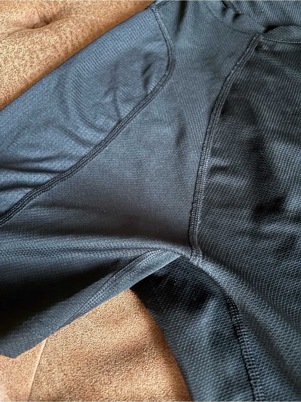 Men's Fabletics “The O2” Black Performance Tee. Large. Excellent condition! - Picture 5 of 9